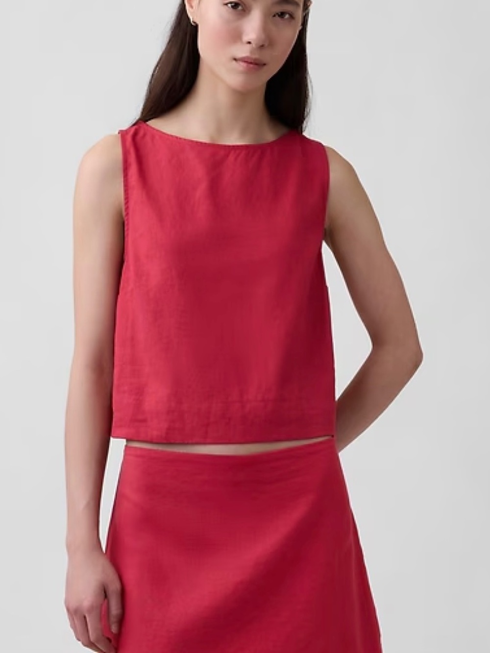 Gap linen blend crop sleeveless shirt